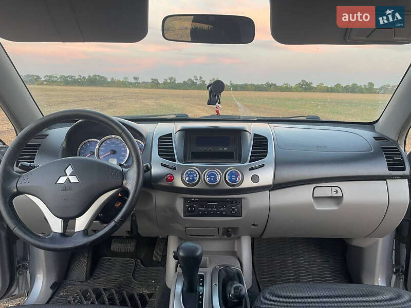 Пикап Mitsubishi L 200 2008 в Глобине фото 15 Пикап Mitsubishi L 200 2008 в Глобине