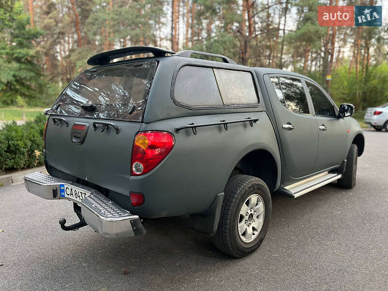 Пикап Mitsubishi L 200 2007 в Новомосковске фото 9 Пикап Mitsubishi L 200 2007 в Новомосковске