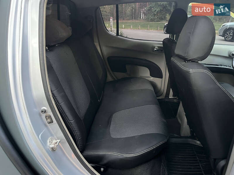 Пикап Mitsubishi L 200 2007 в Новомосковске фото 19 Пикап Mitsubishi L 200 2007 в Новомосковске