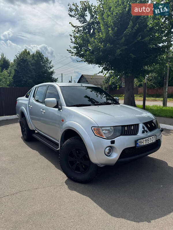 Пікап Mitsubishi L 200 2008 в Києві