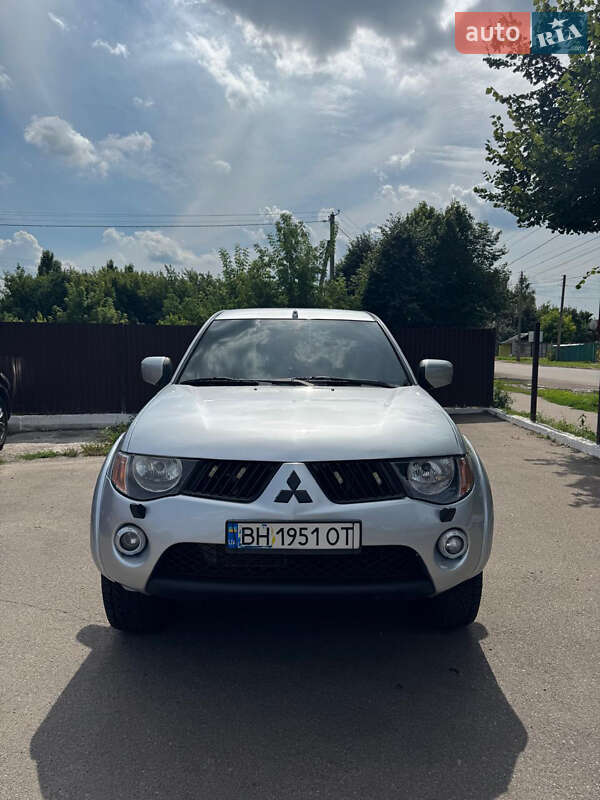 Пікап Mitsubishi L 200 2008 в Києві