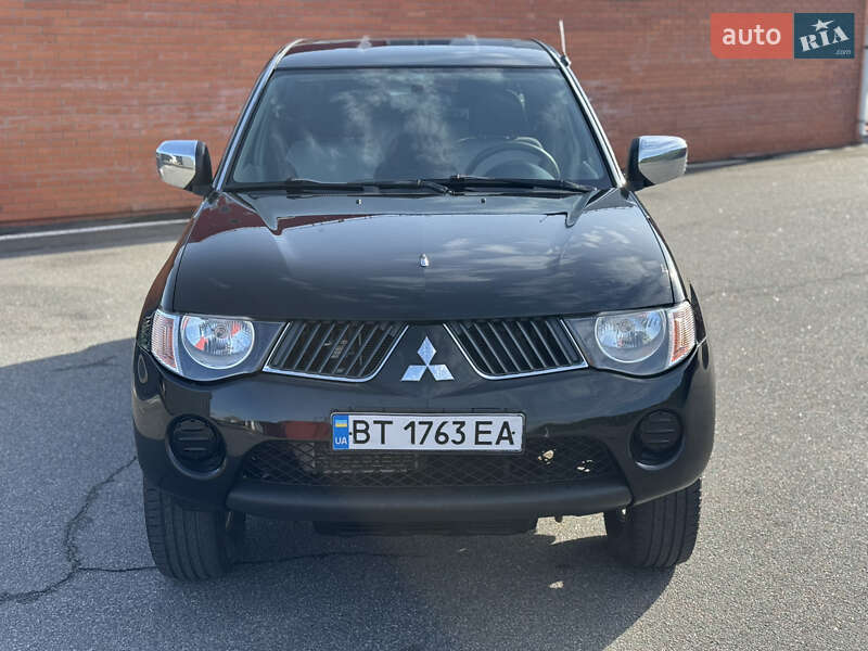 Пикап Mitsubishi L 200 2007 в Киеве