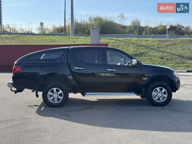 Пикап Mitsubishi L 200 2007 в Киеве