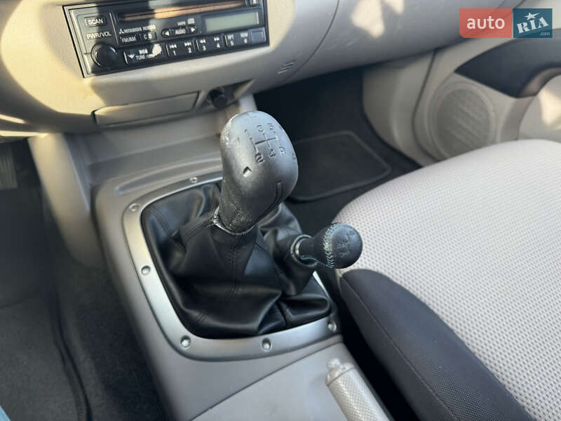 Пикап Mitsubishi L 200 2007 в Киеве