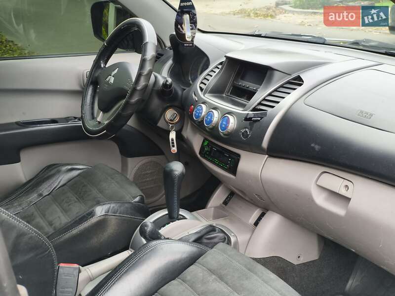 Пікап Mitsubishi L 200 2009 в Одесі фото 21 Пікап Mitsubishi L 200 2009 в Одесі