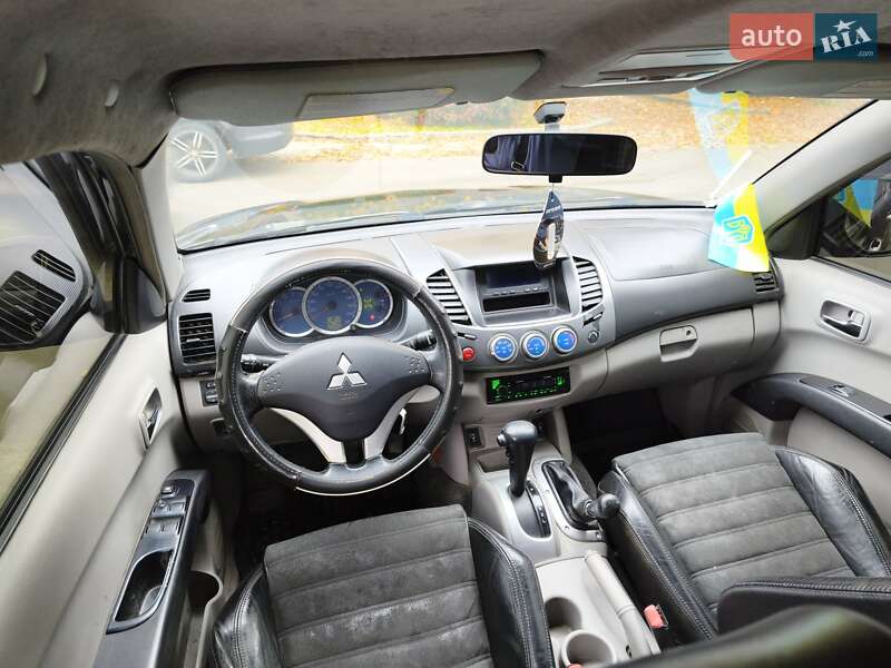 Пікап Mitsubishi L 200 2009 в Одесі фото 24 Пікап Mitsubishi L 200 2009 в Одесі