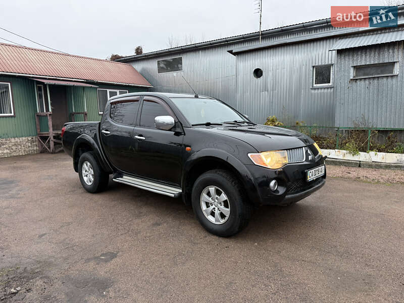 Пікап Mitsubishi L 200 2008 в Житомирі