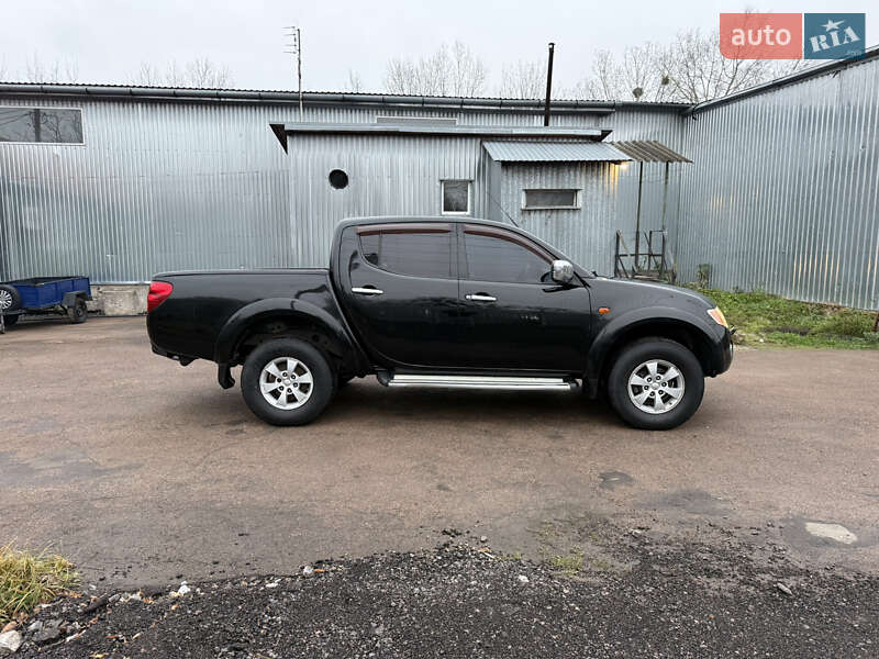 Пікап Mitsubishi L 200 2008 в Житомирі
