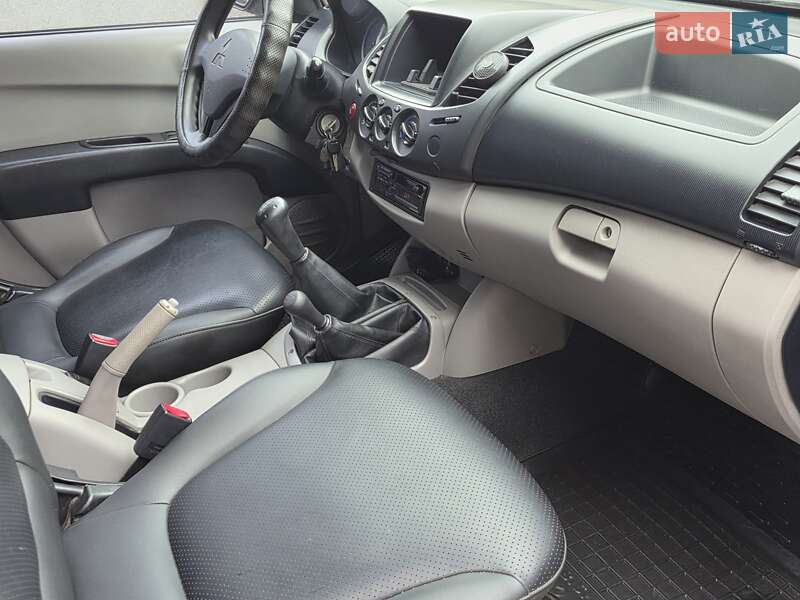 Пікап Mitsubishi L 200 2007 в Одесі
