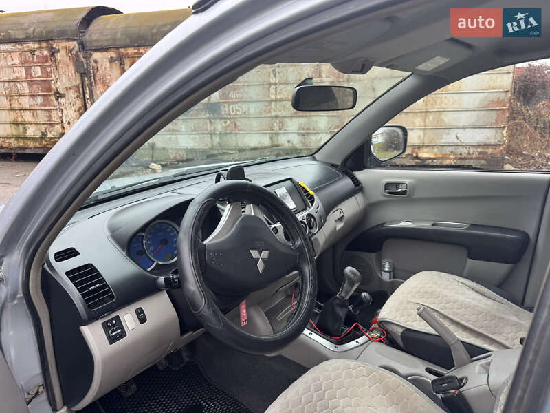 Пикап Mitsubishi L 200 2007 в Конотопе фото 7 Пикап Mitsubishi L 200 2007 в Конотопе