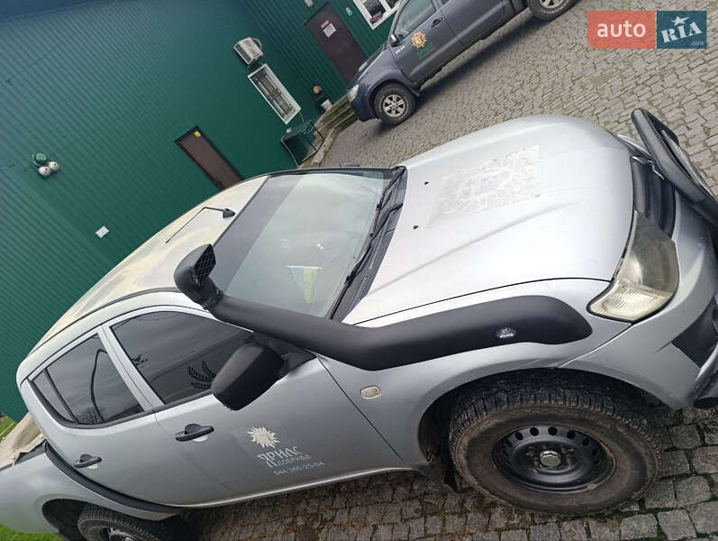 Пікап Mitsubishi L 200 2013 в Броварах фото 3 Пікап Mitsubishi L 200 2013 в Броварах