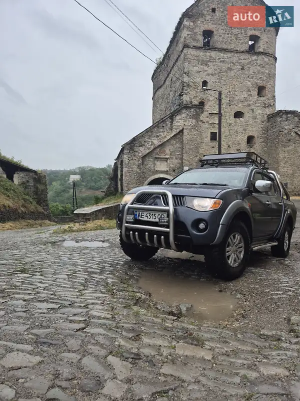 Mitsubishi L 200