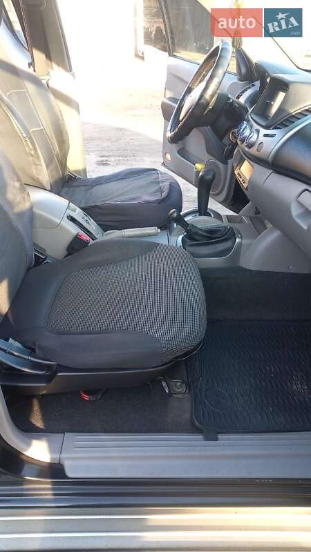 Пікап Mitsubishi L 200 2008 в Запоріжжі фото 14 Пікап Mitsubishi L 200 2008 в Запоріжжі