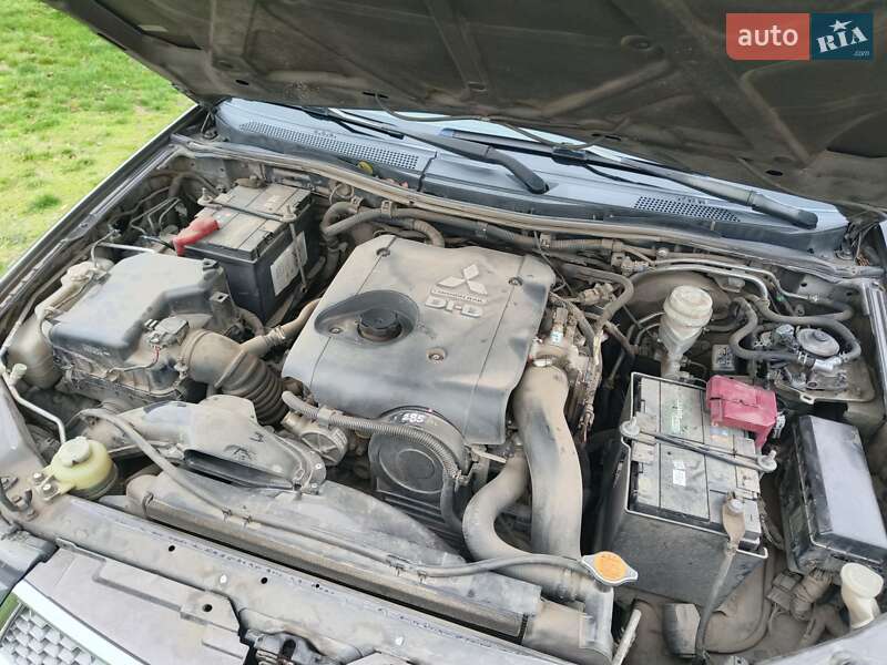 Пикап Mitsubishi L 200 2012 в Одессе фото 19 Пикап Mitsubishi L 200 2012 в Одессе