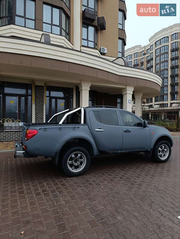Пікап Mitsubishi L 200 2007 в Києві