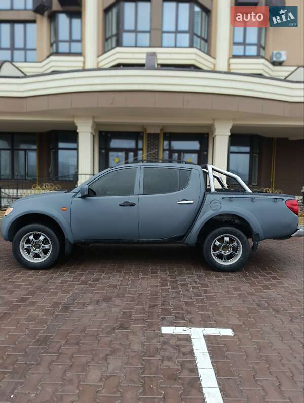 Пікап Mitsubishi L 200 2007 в Києві