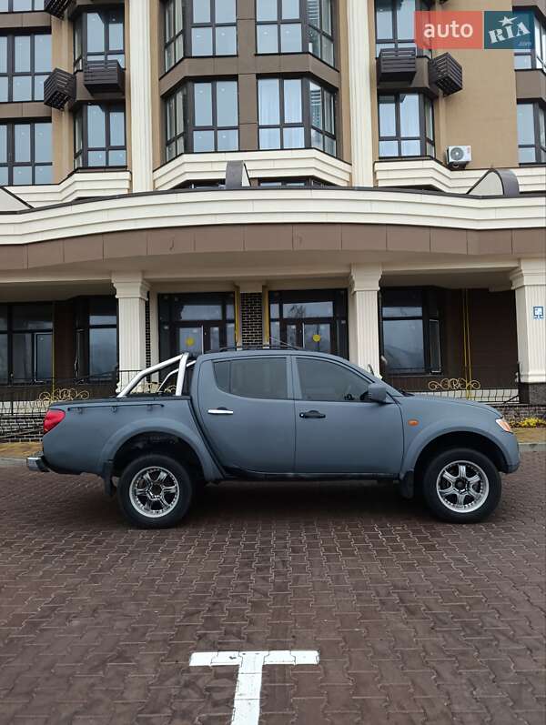 Пікап Mitsubishi L 200 2007 в Києві
