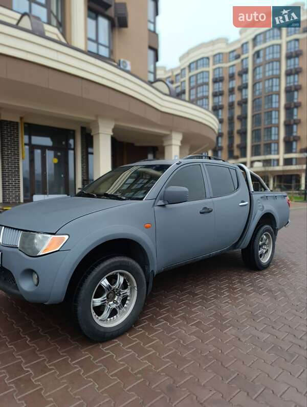 Пікап Mitsubishi L 200 2007 в Києві