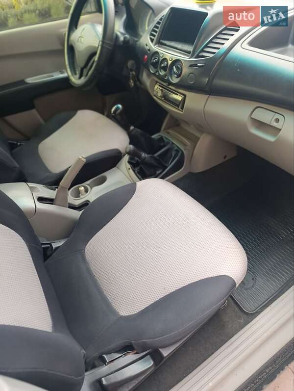Пікап Mitsubishi L 200 2007 в Києві