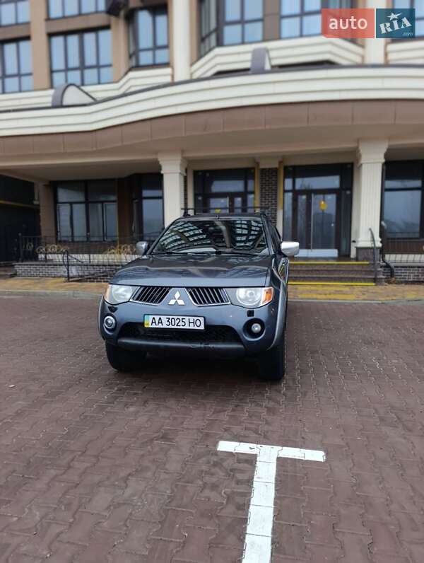 Пікап Mitsubishi L 200 2008 в Києві