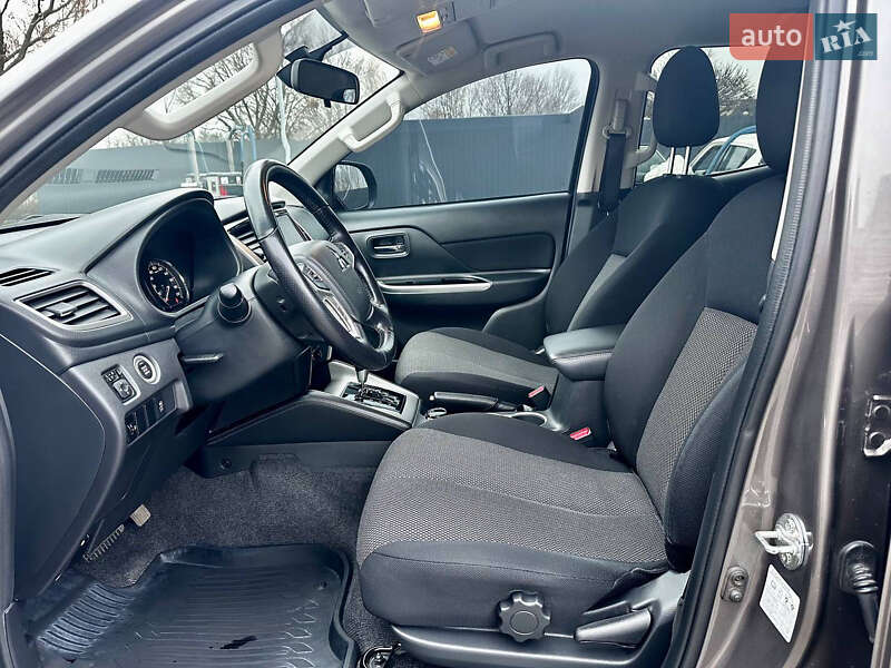 Пікап Mitsubishi L 200 2019 в Дніпрі