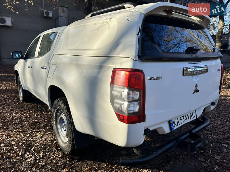 Пикап Mitsubishi L 200 2019 в Киеве