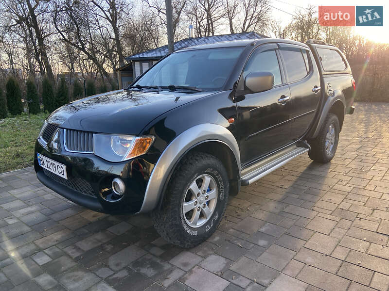 Mitsubishi L 200 2008