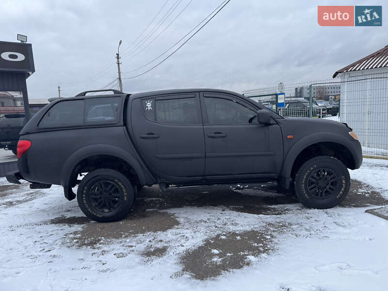 Пикап Mitsubishi L 200 2007 в Киеве