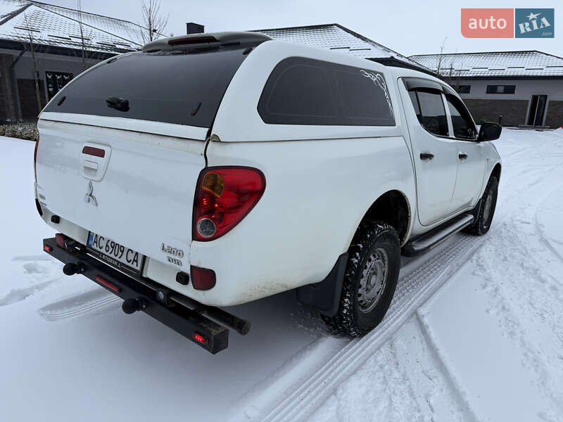 Пікап Mitsubishi L 200 2013 в Луцьку фото 9 Пікап Mitsubishi L 200 2013 в Луцьку