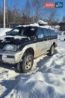 Пікап Mitsubishi L 200 2001 в Львові