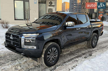 Пикап Mitsubishi L 200 2024 в Киеве
