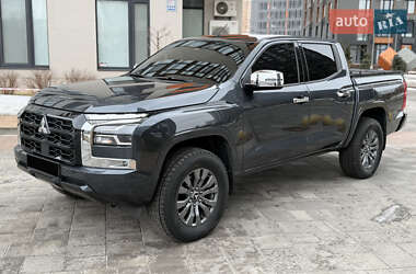Пикап Mitsubishi L 200 2024 в Киеве