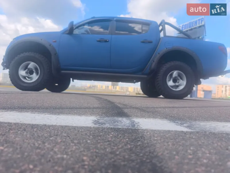 Mitsubishi L 200