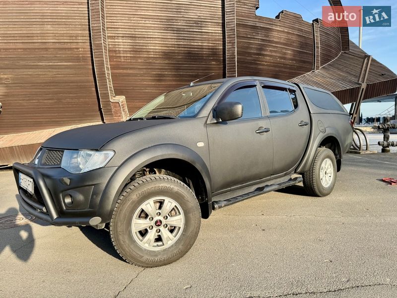Пикап Mitsubishi L 200 2011 в Одессе