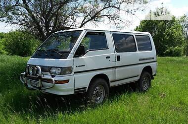 Позашляховик / Кросовер Mitsubishi L 300 пасс. 1995 в Одесі