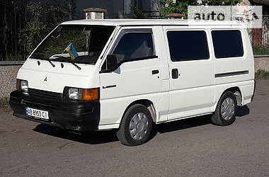 Вантажопасажирський фургон Mitsubishi L 300 1996 в Гайсину