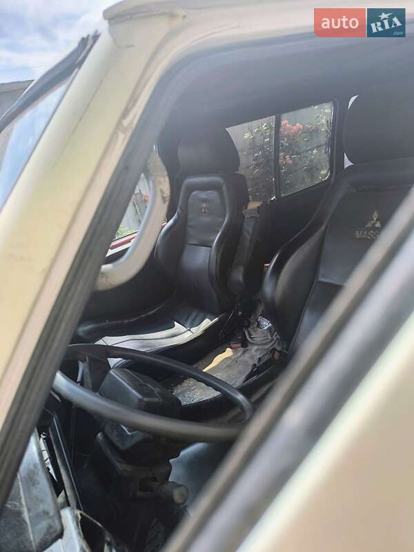 Минивэн Mitsubishi L 300 1991 в Бердичеве