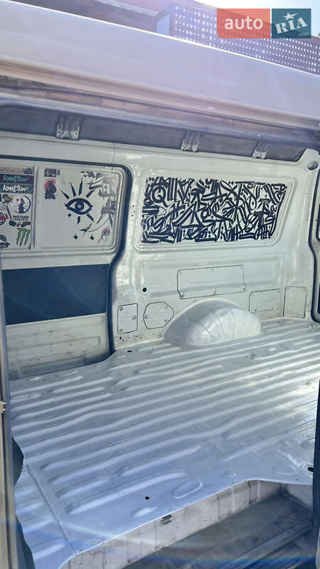 Грузовой фургон Mitsubishi L 300 1999 в Киеве фото 27 Грузовой фургон Mitsubishi L 300 1999 в Киеве