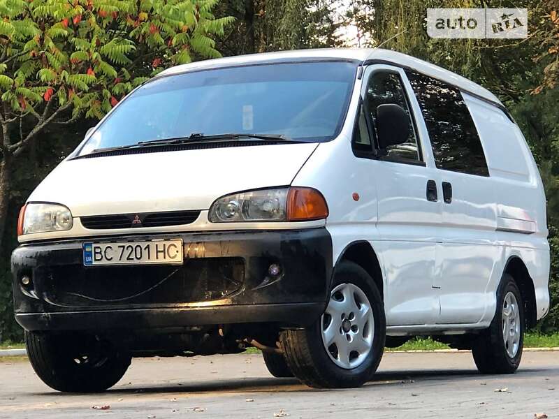 Грузопассажирский фургон Mitsubishi L 400 1997 в Дрогобыче