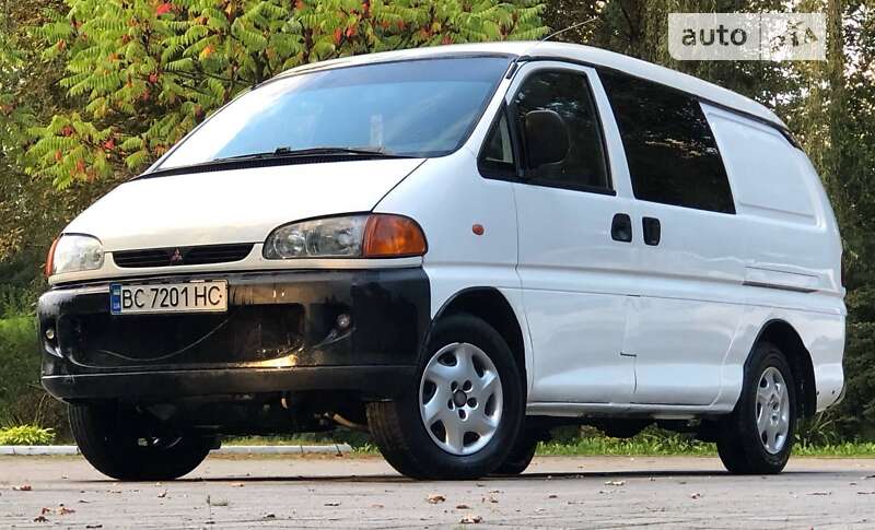Грузопассажирский фургон Mitsubishi L 400 1997 в Дрогобыче