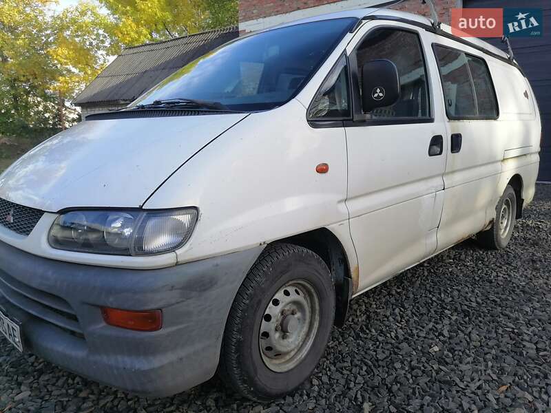 Минивэн Mitsubishi L 400 1999 в Камне-Каширском