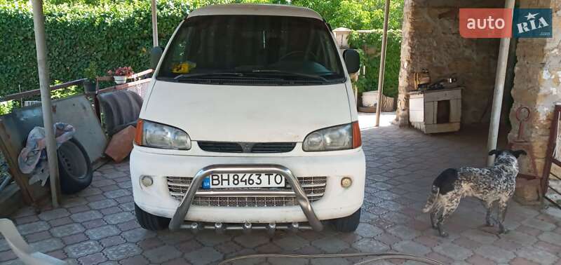 Mitsubishi L 400 1997