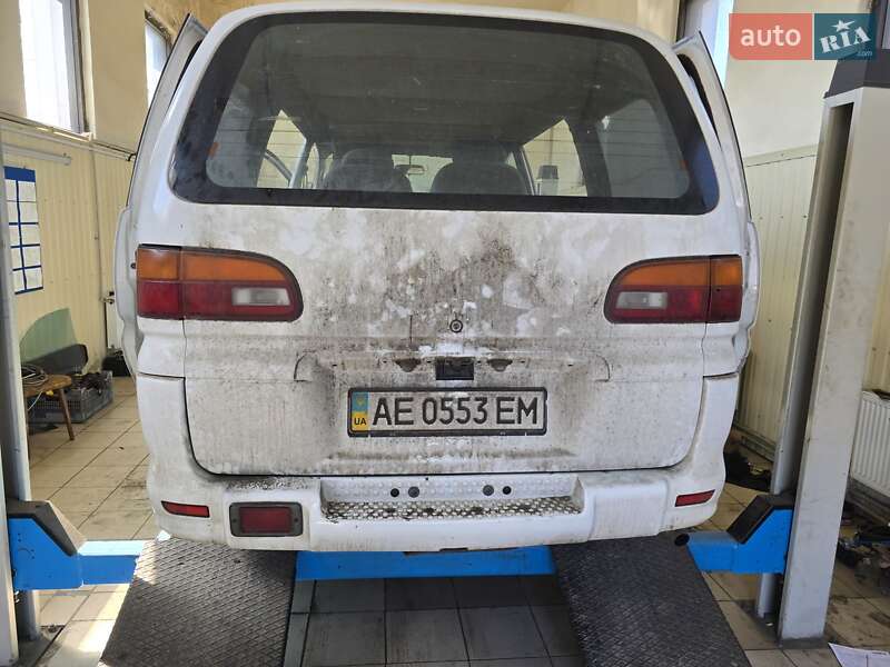Mitsubishi L 400 1997