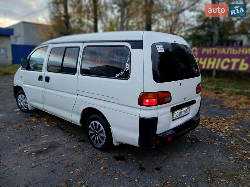 Минивэн Mitsubishi L 400 1999 в Стебнику