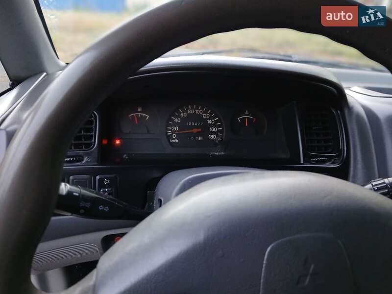 Минивэн Mitsubishi L 400 1999 в Стебнику