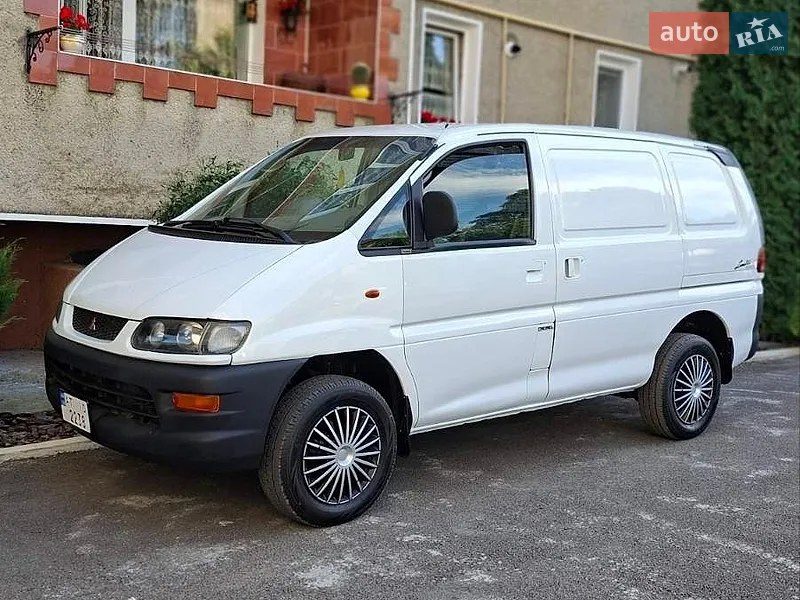 Mitsubishi L 400 1999