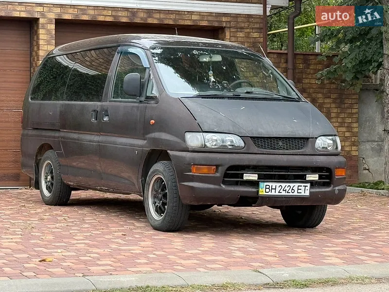 Mitsubishi L 400 2000
