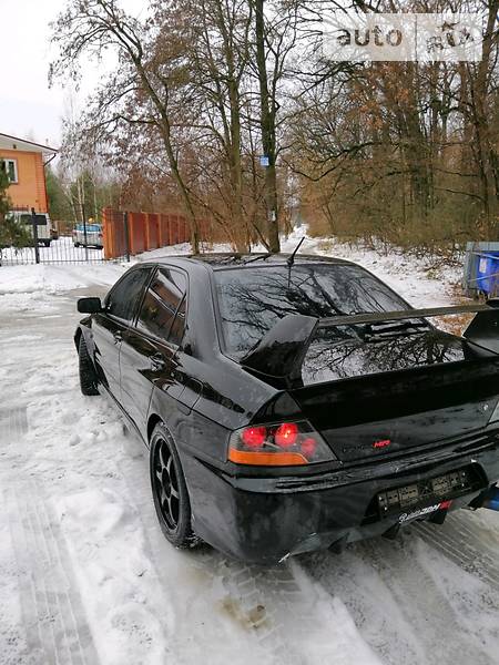 Седан Mitsubishi Lancer Evolution 2004 в Киеве