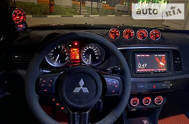 Седан Mitsubishi Lancer Evolution 2009 в 