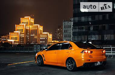 Седан Mitsubishi Lancer Evolution 2009 в 